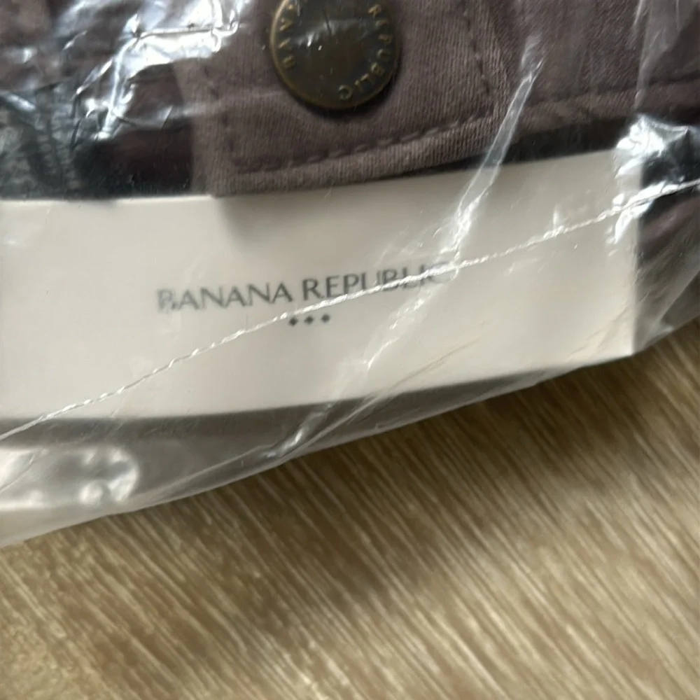 Banana Republic ATHLETIC TRAVEL PANT size 32x34‎ New With Tags